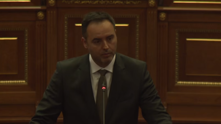 Konjufca dhe Mullhaxha tërhiqen kandidatura për President