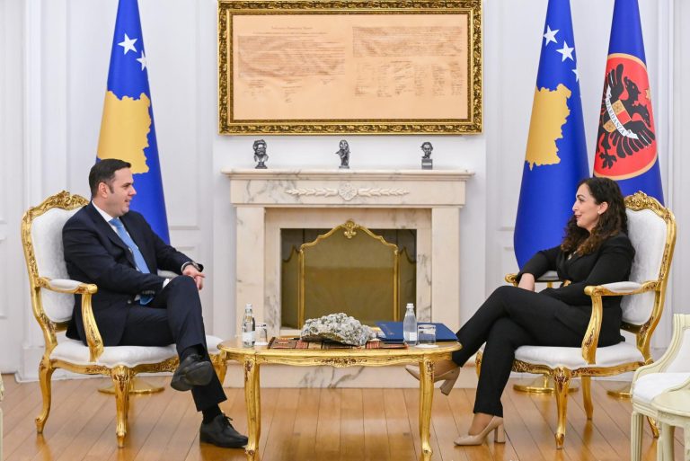 Vjosa Osmani drejt rikthimit në LDK, konfirmohen bisedimet