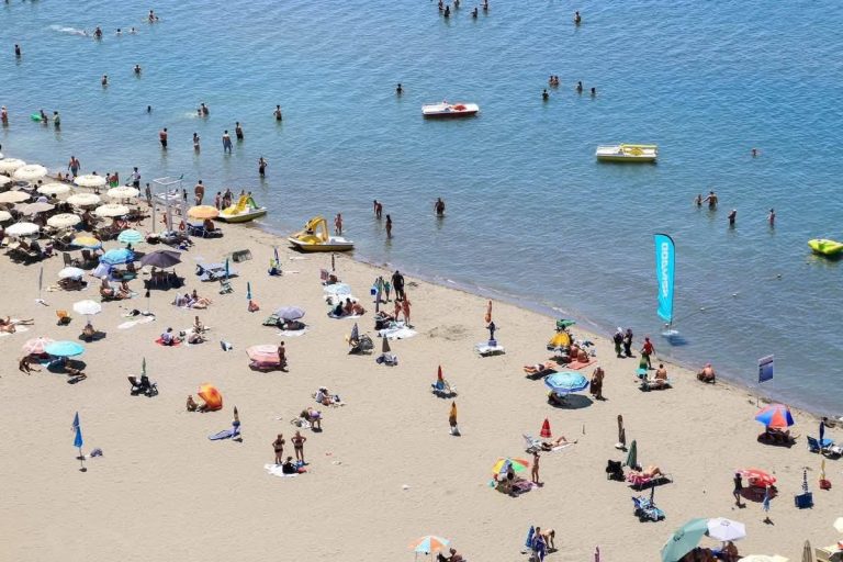 Shëngjini hap zyrtarisht sezonin turistik