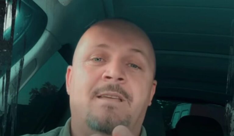 Mërgimtari me kritika për Qeverinë Kurti: As dy tualete publike nuk i keni rregullu, kur presim në kolonë me orë të tëra