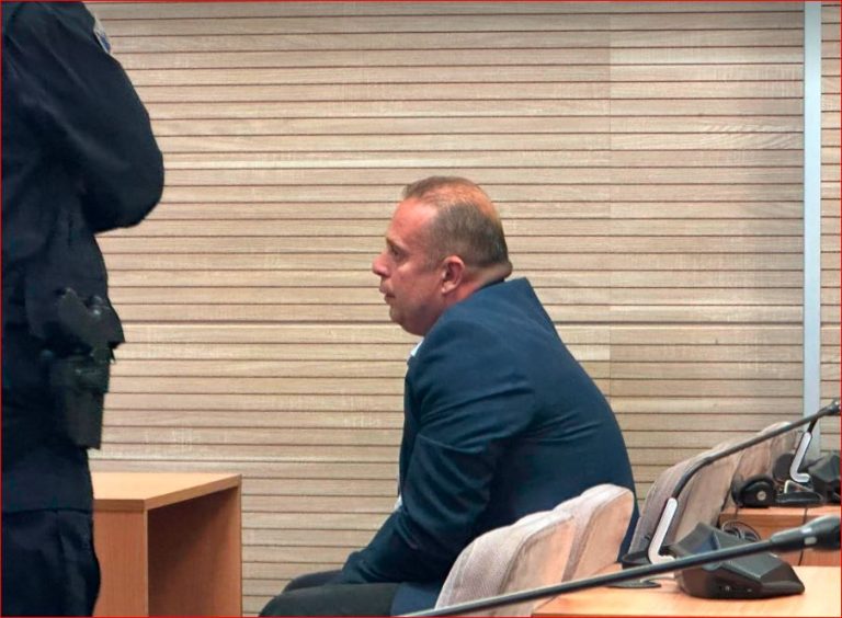 Përveç dënimit me burg, Jevtiqit i sekuestrohet edhe pasuria: 2 milionë dinarë serb, 10 mijë euro e 500 franga