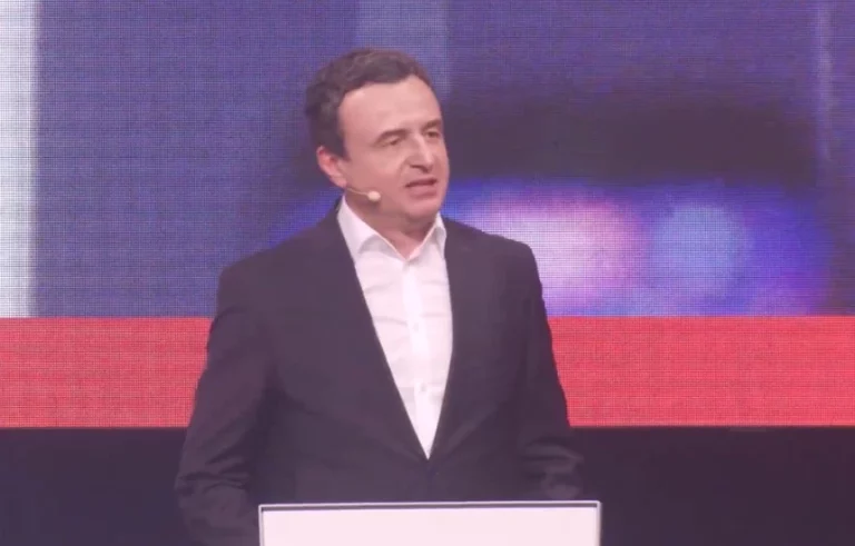 Kurti lanson projektilin e radhës ndaj ish-komandantëve të UÇK-së: Nuk ka edhe patriot edhe hajn, çlirimtar edhe zullumqar