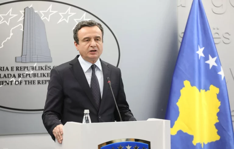 Kurti bën thirrje që paga e 13-të të ndahet edhe në sektorin privat: S’ka organizim sindikal