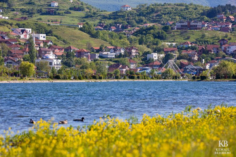 Mot me diell sot, temperaturat shkojnë deri në 27 gradë