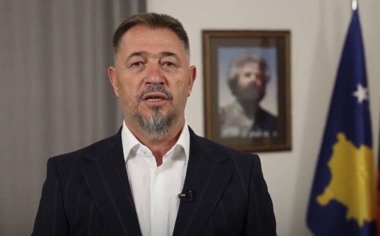 Sami Lushtaku njofton se e ka paditur për shpifje Albin Kurtin: Nuk lejoj të më përdoret emri për propagandë