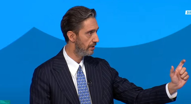 Ismaili: Kurti i harxhoi 20 miliardë euro të buxhetit, por Kosovën e la në krizë dhe qytetarët të varfëruar