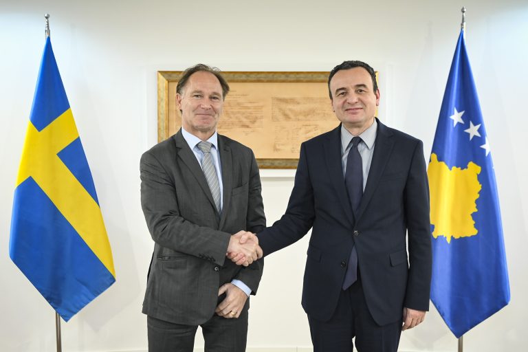 Ambasadori suedez: Kosova vendos vetë për gazin amerikan, prioritet mbetet siguria energjetike