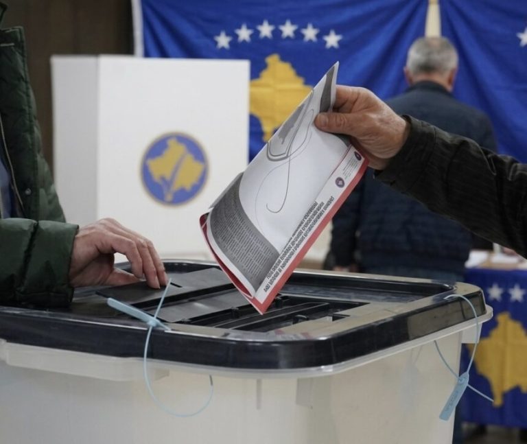 KQZ nis publikimin e rezultateve të para të kandidatëve për deputetë, këtu mund t’i ndiqni LIVE