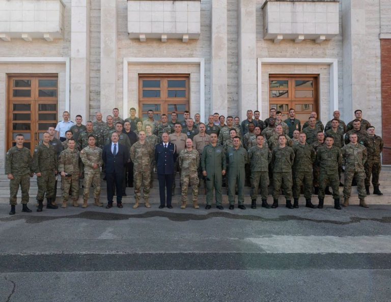 FSK pjesë e konferencës së Forcave Ajrore Amerikane për Evropë, ushtarët vizitojnë Bazën Ajrore të Kuçovës në Shqipëri