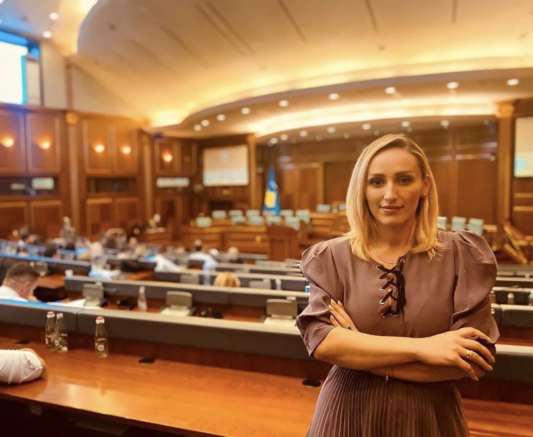 Bytyqi e AAK-së: Nëse vazhdon kjo lojë e LVV-së, vendi do të shkojë në zgjedhje sërish