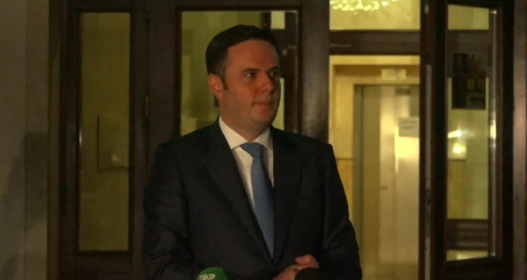 Paralajmëron Abdixhiku pas takimit me Kurtin: Për marrëveshje ku LDK-ja s’ndihet e përfaqësuar, s’kemi asnjë votë