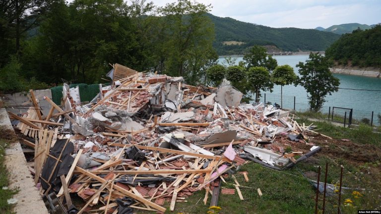 “Reagimet e BE-së për Ujmanin tregojnë ftohjen e marrëdhënieve të Kosovës me aleatët“