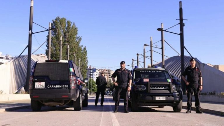 NATO përgjigjet pas raportimeve mbi tërheqjen e KFOR-it nga Ura e Ibrit