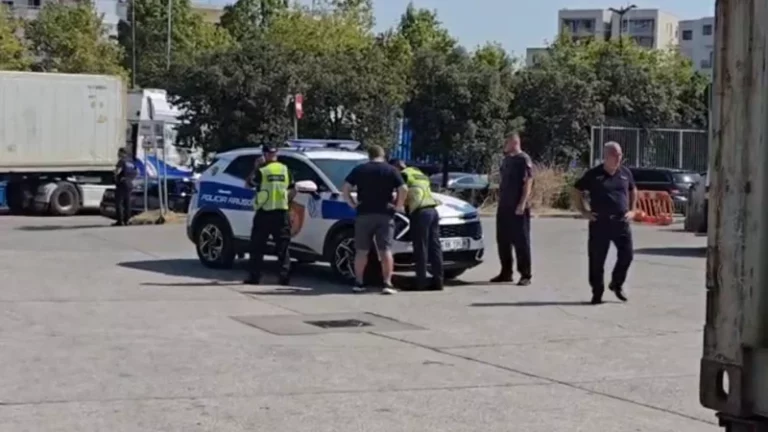 Vdes 62-vjeçari nga Kosova që u aksidentua në Portin e Durrësit