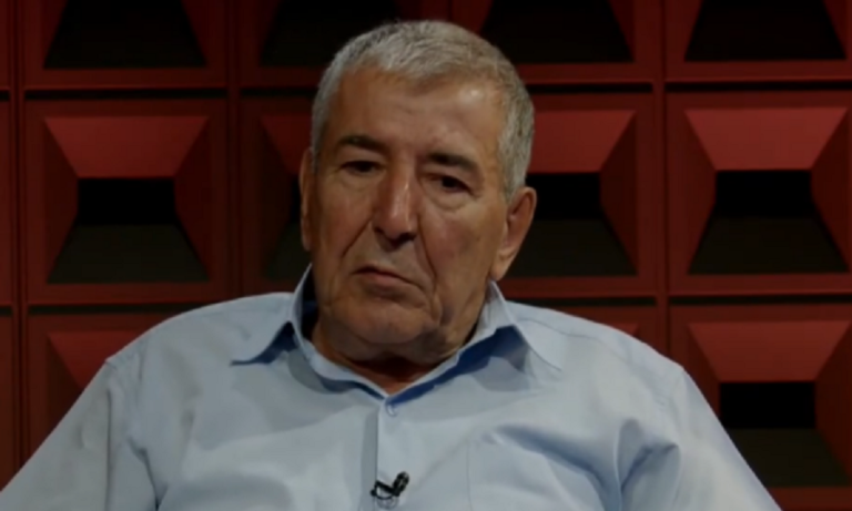 “Dëgjoja zëra që thonin e kanë gjenetike…”, çka e preku më së shumti Deharin pas vdekjes së djemve të tij?