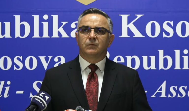 Tahiri përmend 27 dhjetorin si datë të zgjedhjeve që Kurti e do: Do jetë humbja më e madhe e tij, ai mendon se do gjunjëzohemi