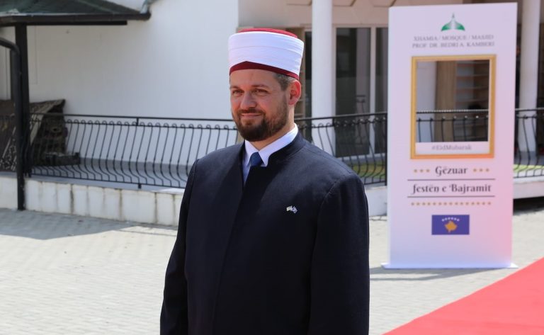 Imami kosovar në prag të 1 shtatorit: Shamia në shkolla duhet të jetë zgjedhje e lirë e secilës vajzë