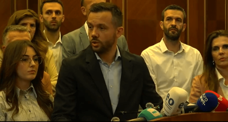 Tahiri e cilëson VV ‘‘organizatë banditeske’’: Kur ti s’e respekton Kushtetutën, pse një biznes mos me shkel ligjin