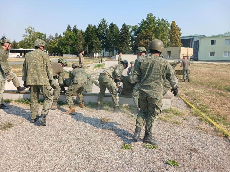 Këmbësoria e FSK-së zhvillon trajnime, gara dhe ushtrime për gatishmëri