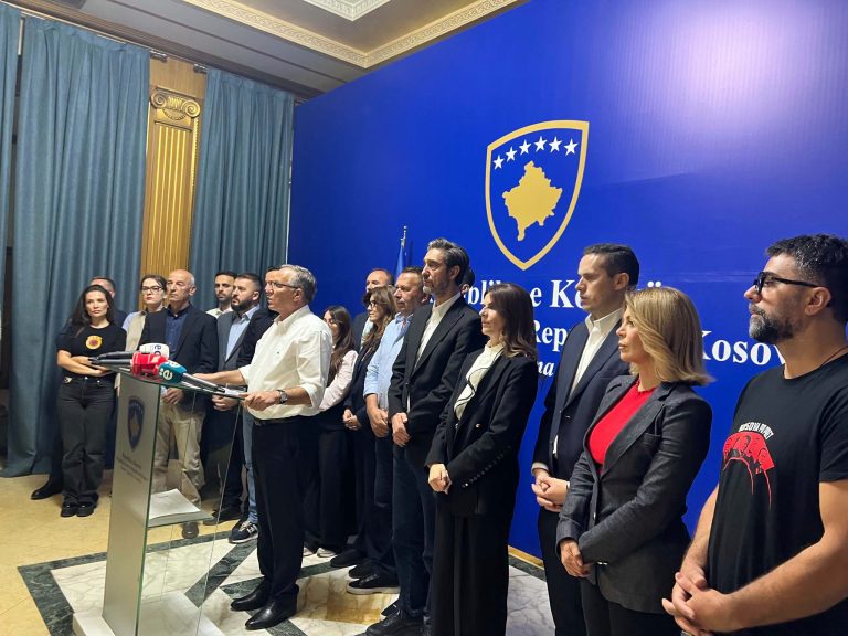 PDK-ja dorëzon në Kuvend kërkesën për plotësim-ndryshim të Ligjit për Specialen