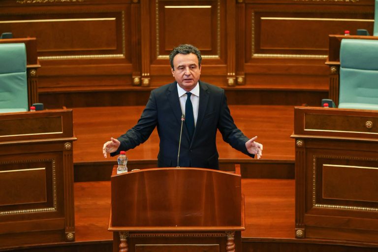 Kurti u jep afat Xhelal Sveçlës dhe Donika Gërvallës: Keni 54 orë t’i jepni raportet për çdo dështim të hallkës institucionale në rastin e Arlindës